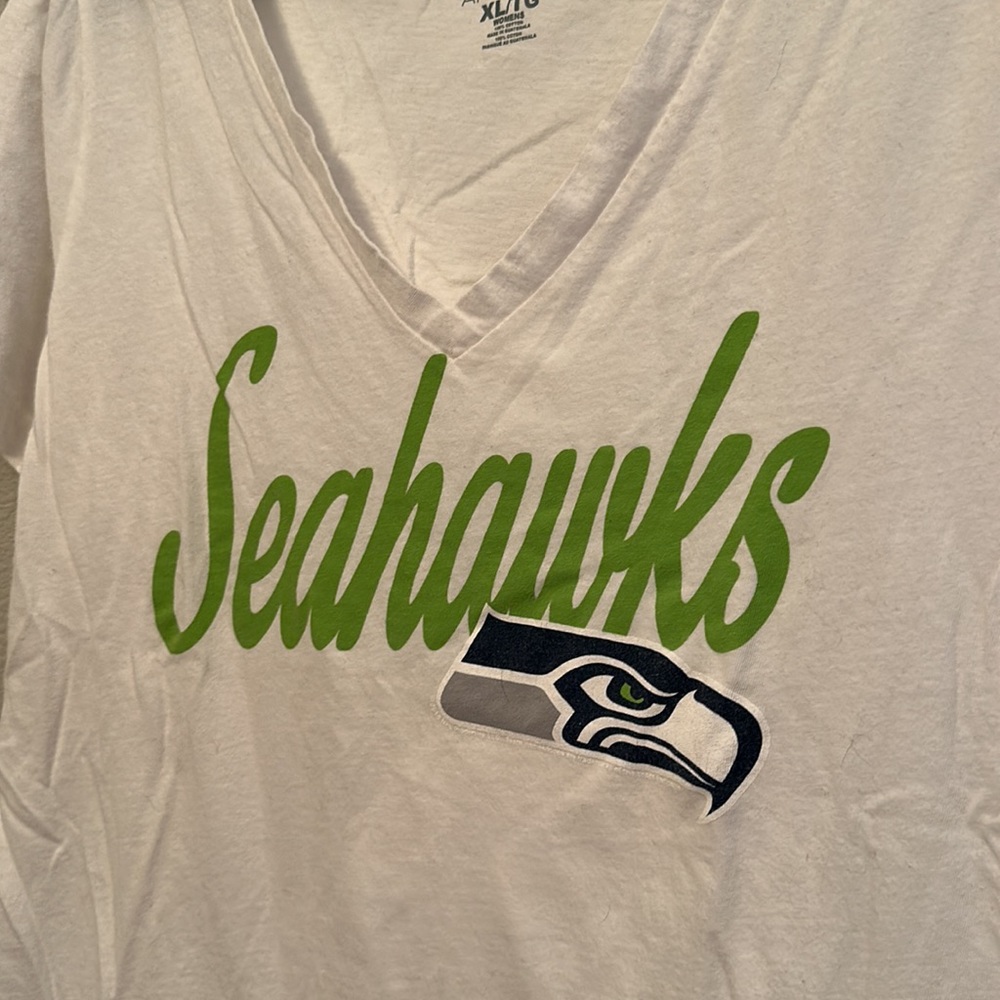 Seahawks NFL Team Apparel V-Neck T-Shirt White XL - Picture 2 of 4